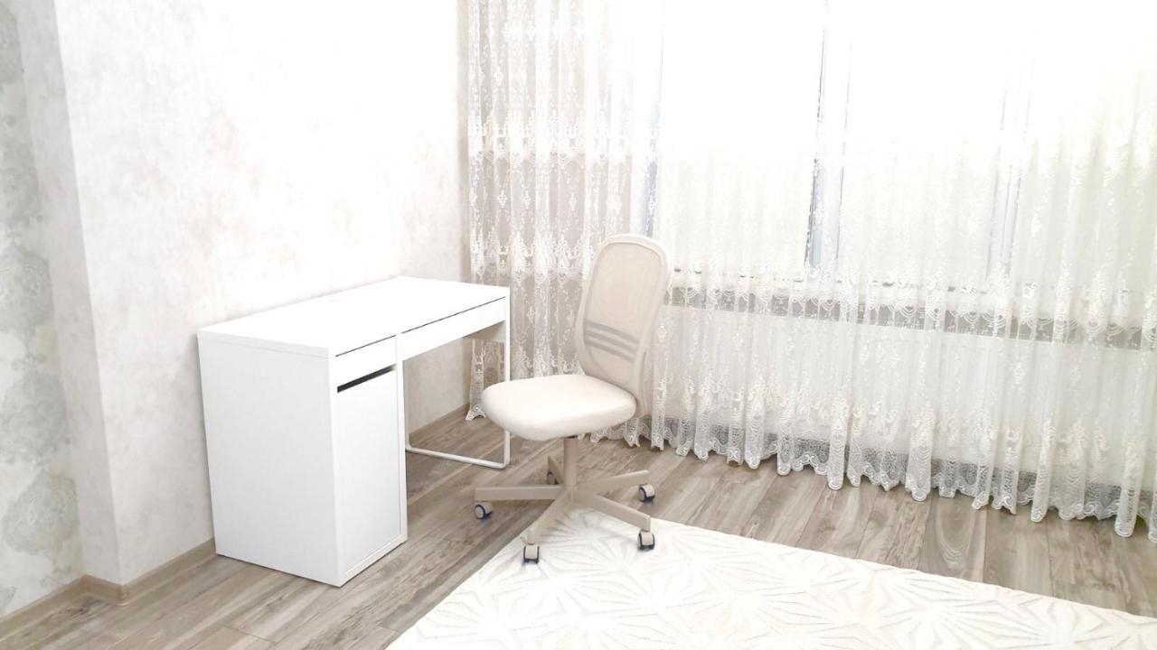 Center Apartment On Albisoara Street Kisinyov Kültér fotó
