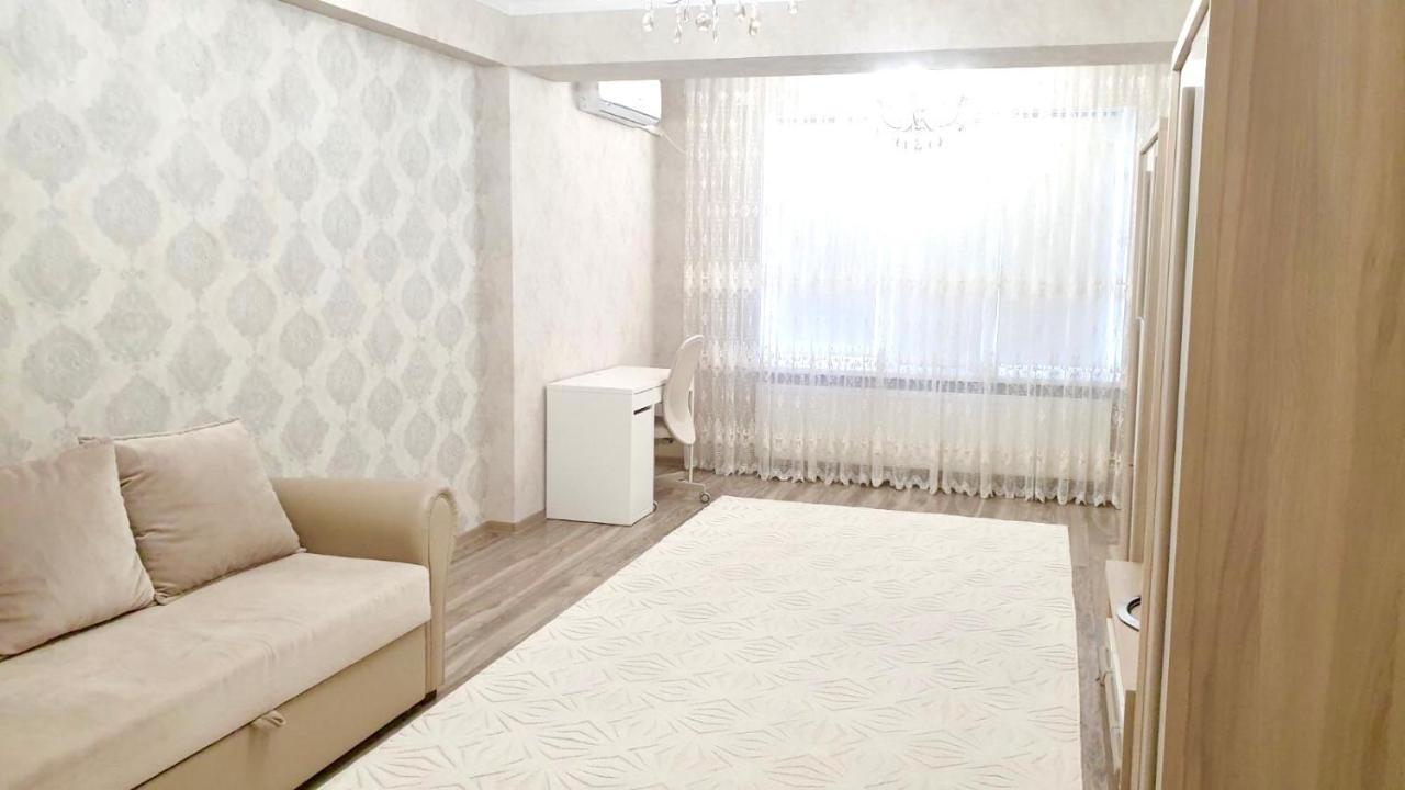 Center Apartment On Albisoara Street Kisinyov Kültér fotó