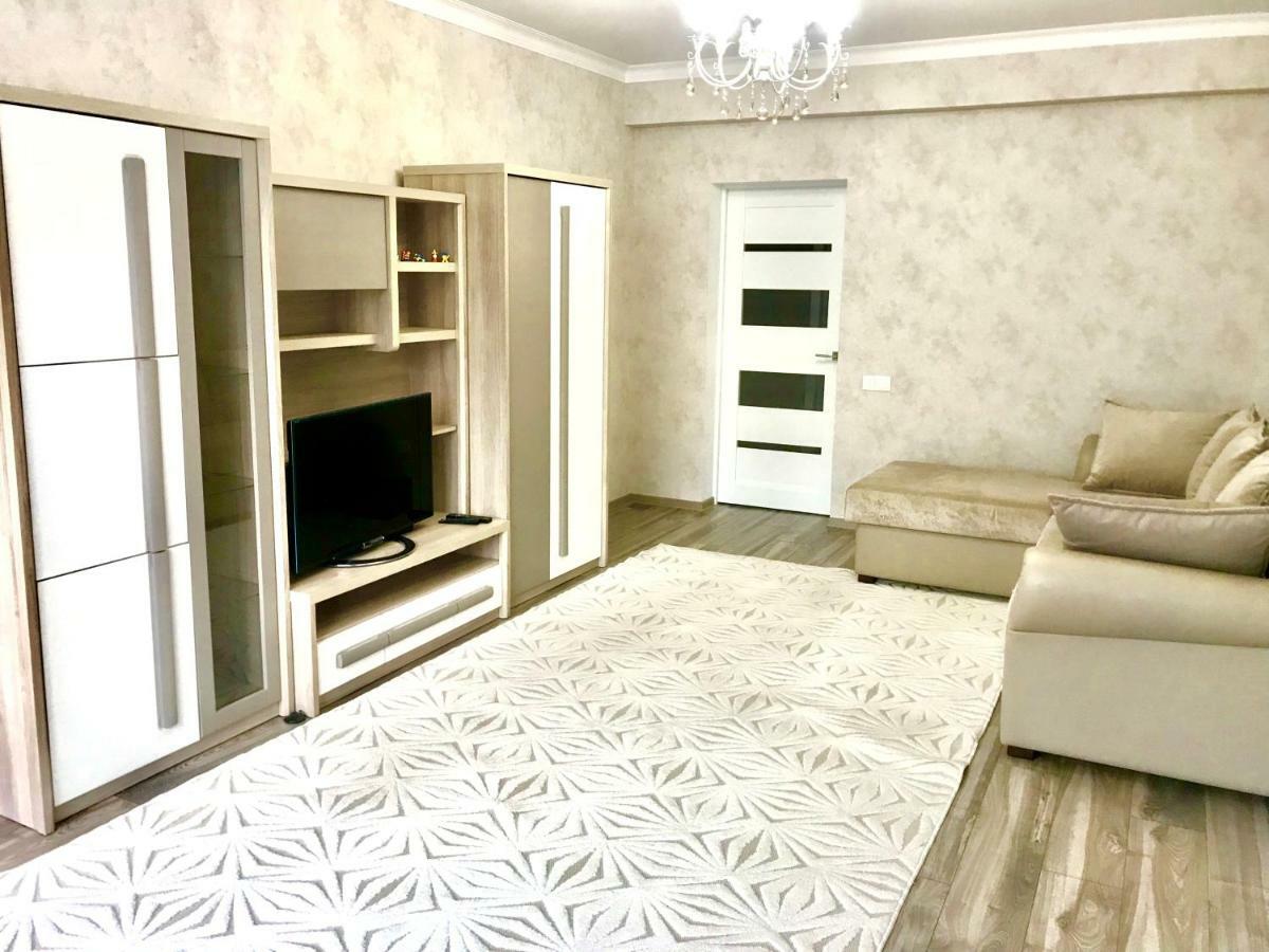 Center Apartment On Albisoara Street Kisinyov Kültér fotó