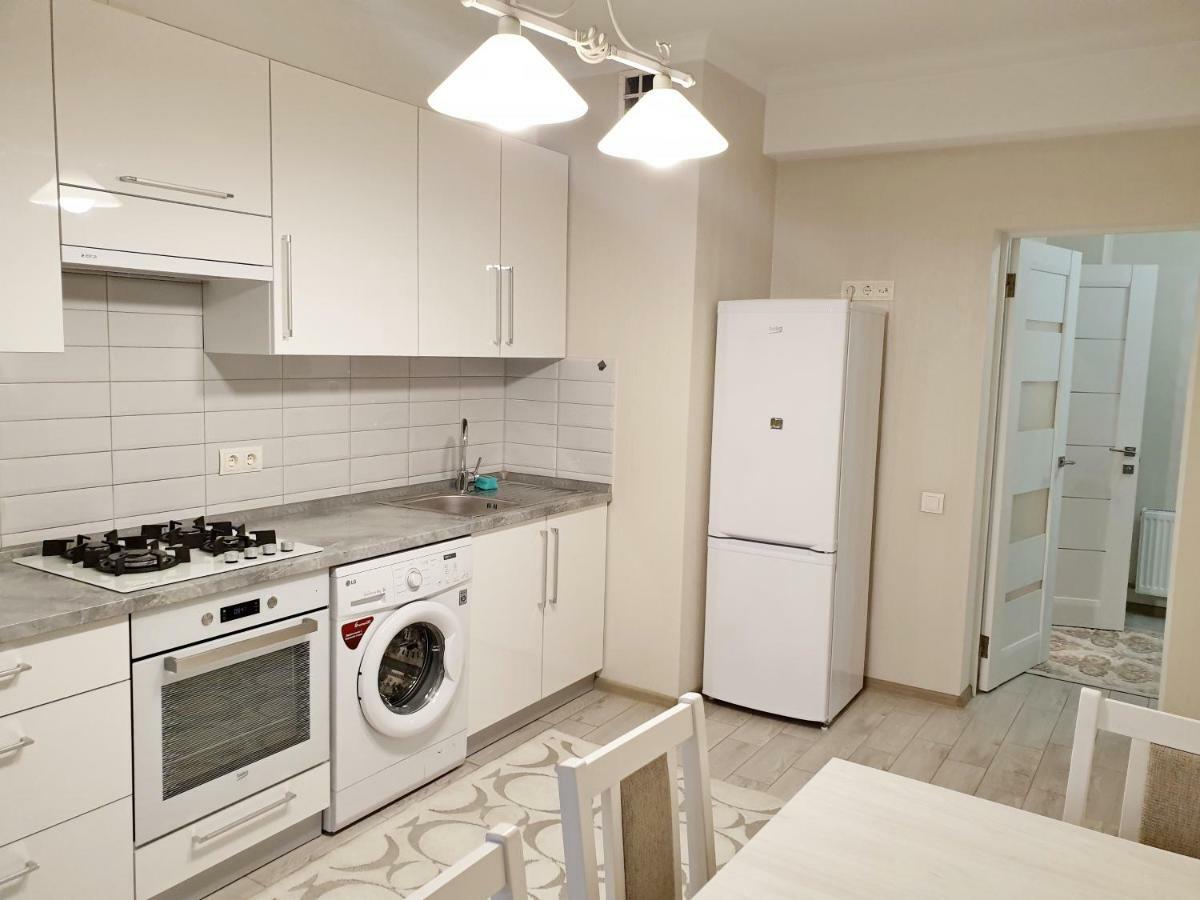Center Apartment On Albisoara Street Kisinyov Kültér fotó