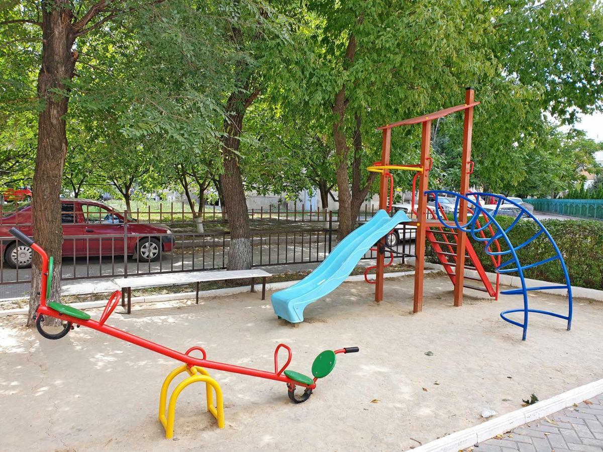 Center Apartment On Albisoara Street Kisinyov Kültér fotó