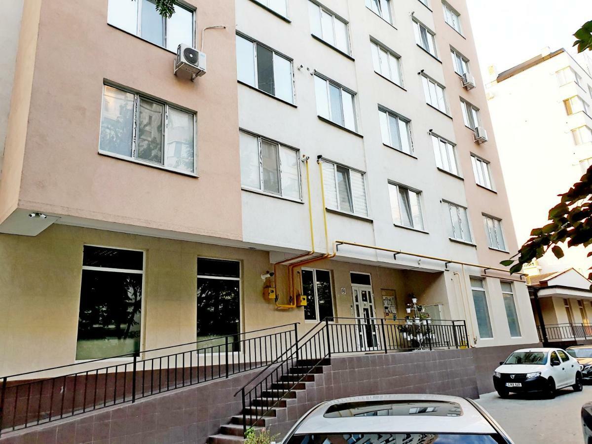 Center Apartment On Albisoara Street Kisinyov Kültér fotó