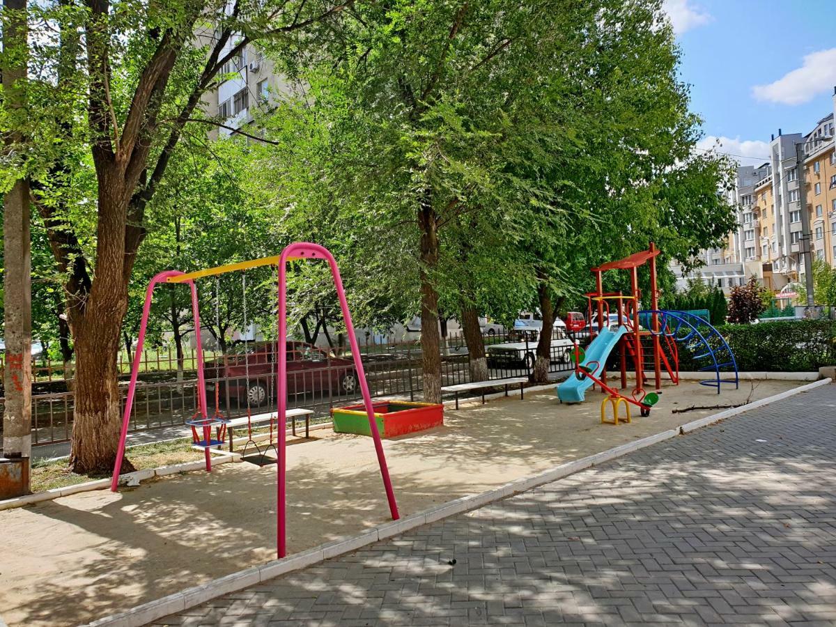 Center Apartment On Albisoara Street Kisinyov Kültér fotó